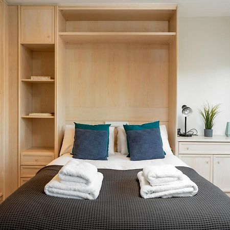 Capital Sloane Street Studio With Balcony London Ngoại thất bức ảnh