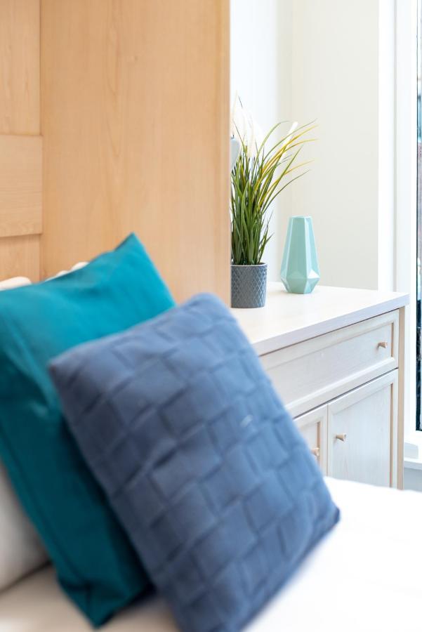 Capital Sloane Street Studio With Balcony London Ngoại thất bức ảnh